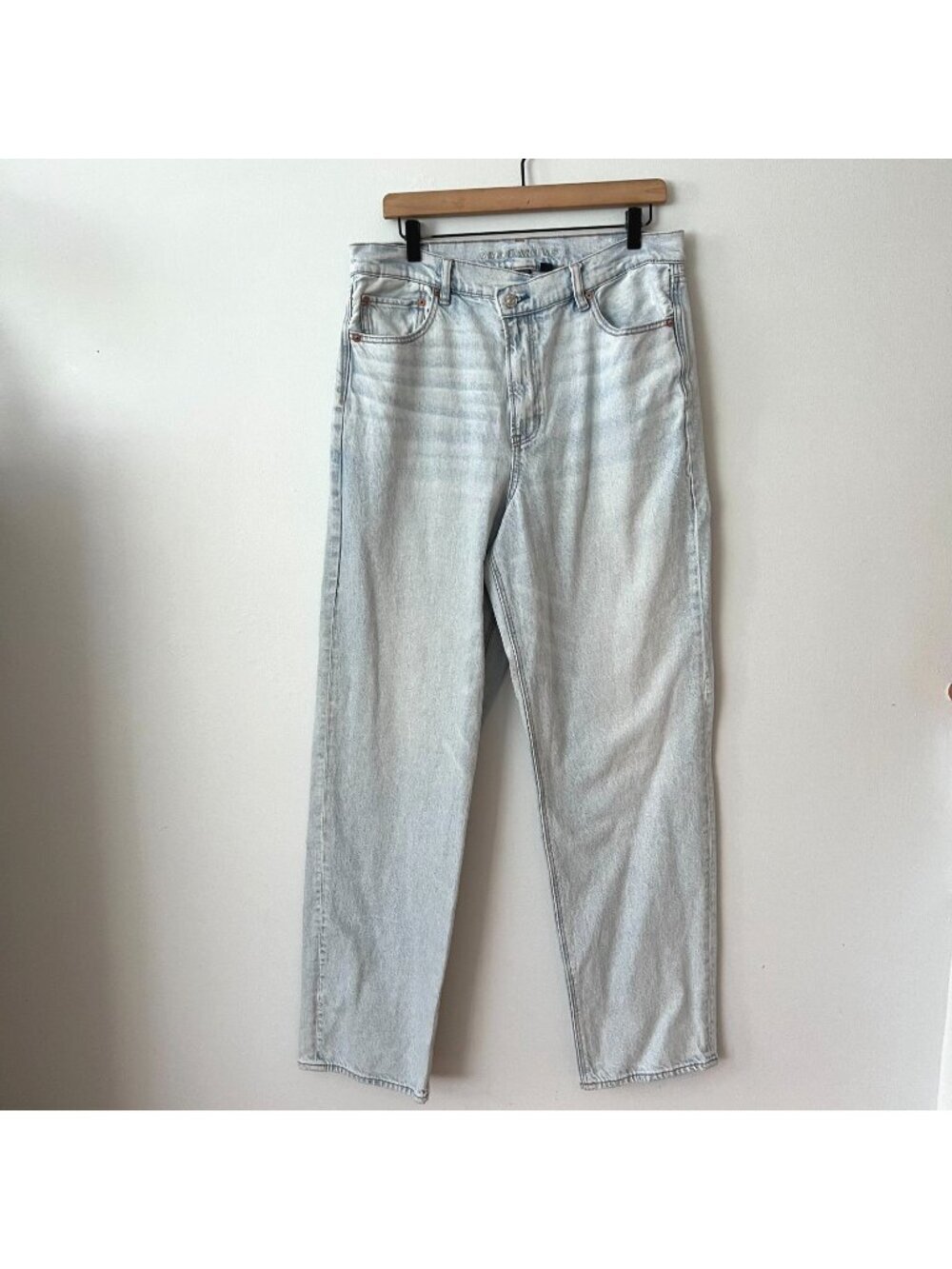 American Eagle Highest Rise Baggy Straight Light Wash Jeans Women's Size 14 Long